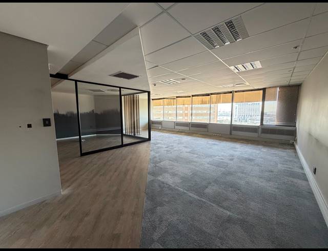 89M² BUILDING TO LET IN CAPE TOWN CITY CENTRE